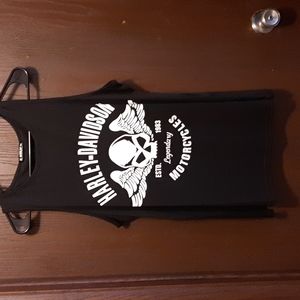 Women's sleeveless shirt